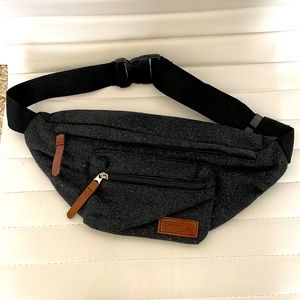 Dark Gray Fleece Fannypack, CRG Prestige